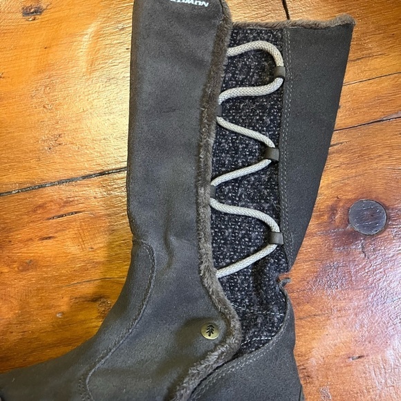 Salomon Emmy waterproof insulated brown suede women’s shoes size 6 - Picture 6 of 10